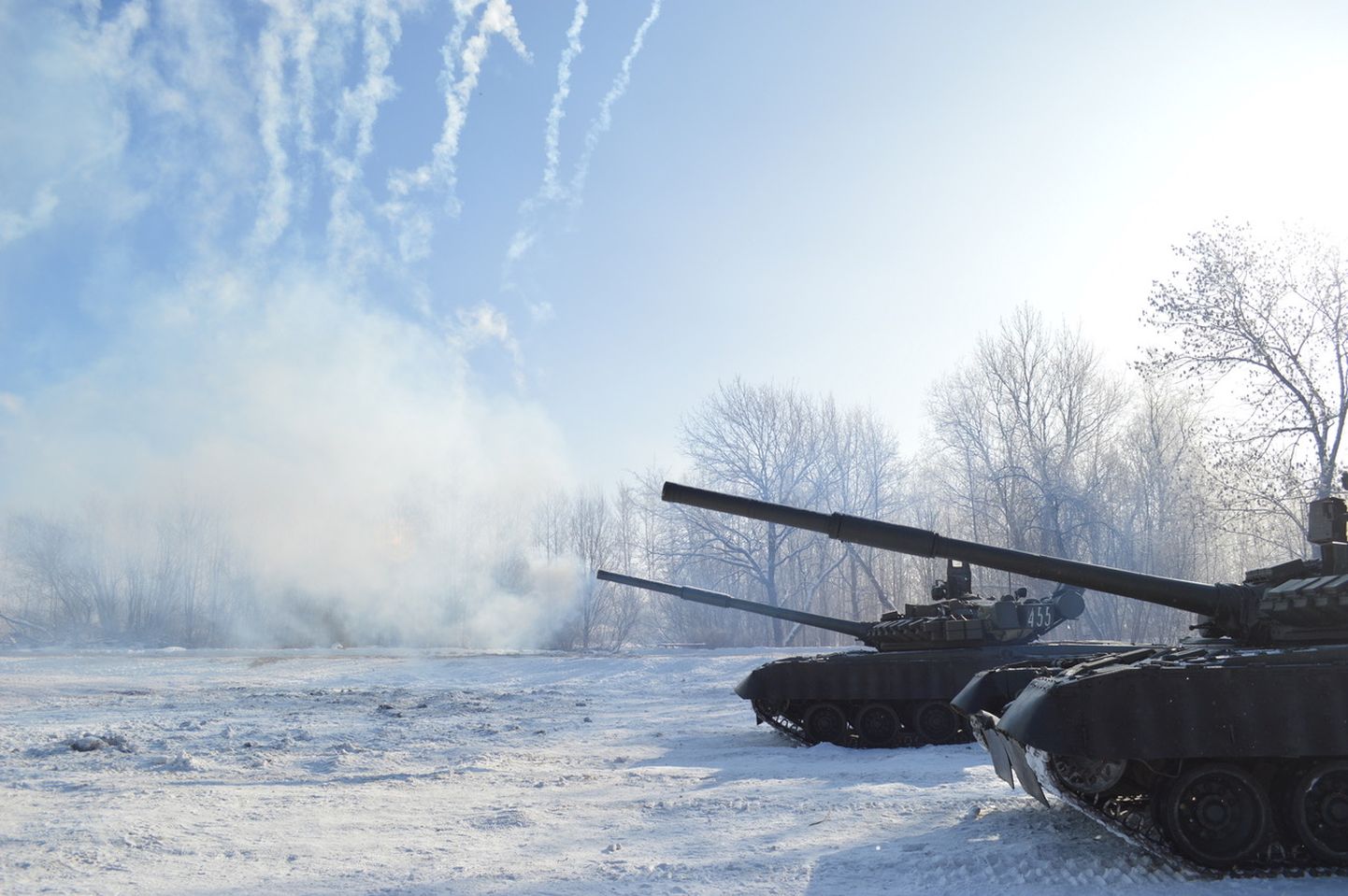 Российские танки у границы с Эстонией.