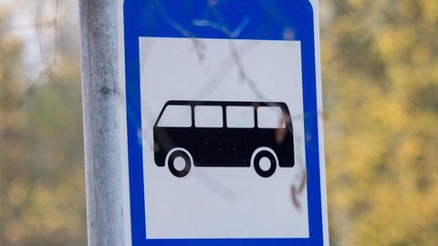 ФОТО ⟩ Житель Таллинна жалуется на неудобства: табло с расписанием автобусов невозможно рассмотреть