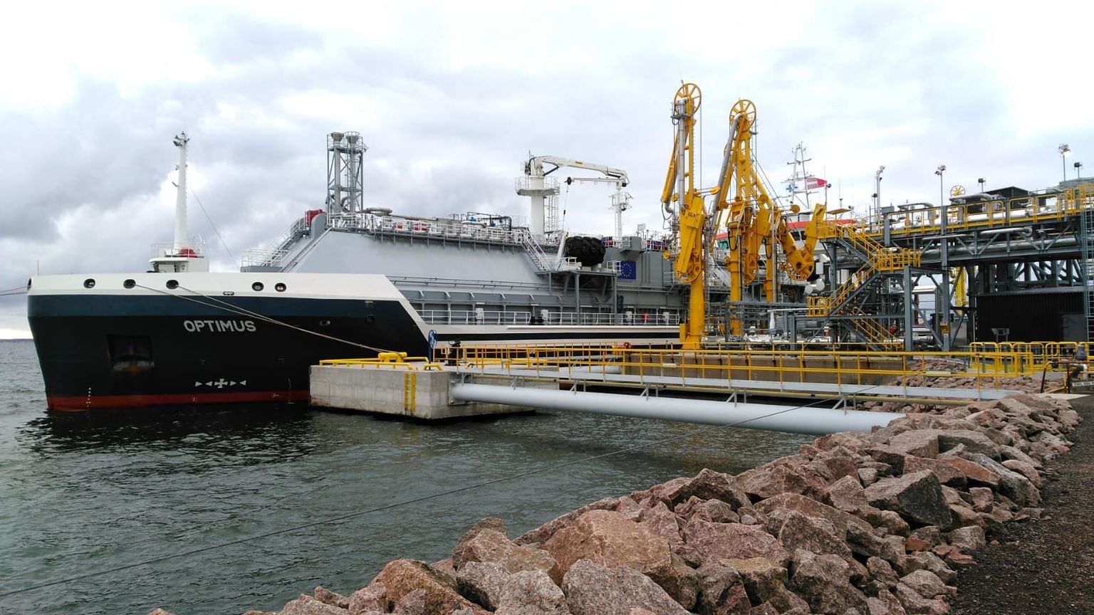 LNG-laev Optimus Hamina sadamas.