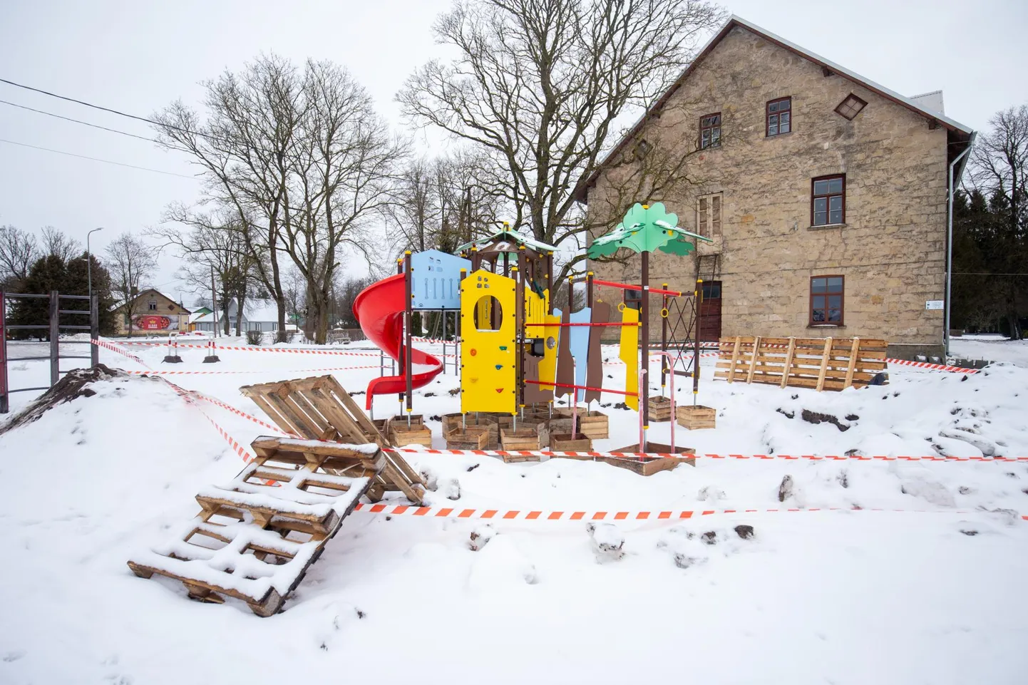 Viru-Jaagupi mänguväljak.