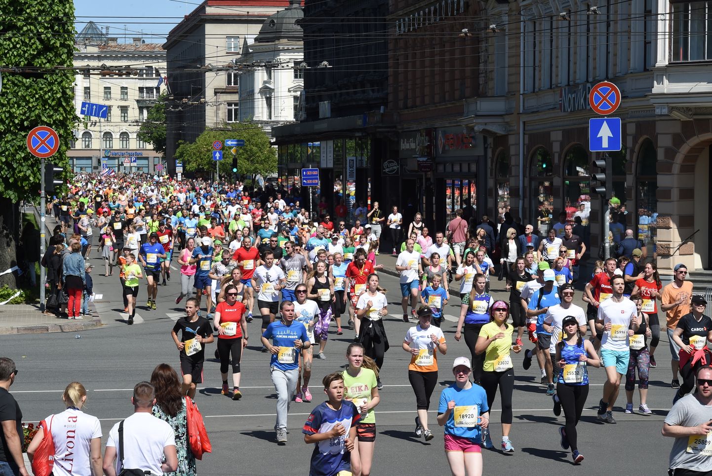 "Lattelecom" Rīgas maratona dalībnieki 6km distancē.
