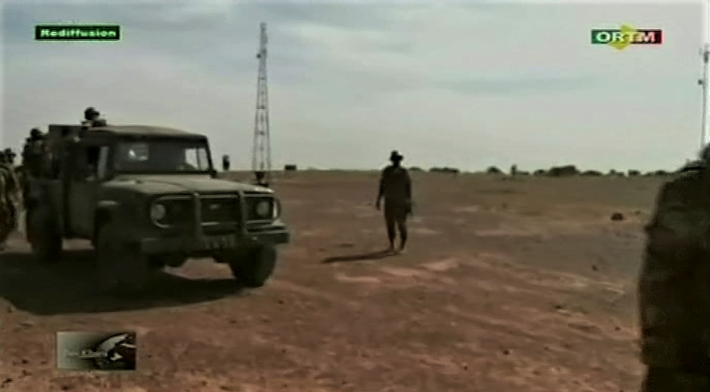 Mali sõdurid rünnakupaiga lähedal.