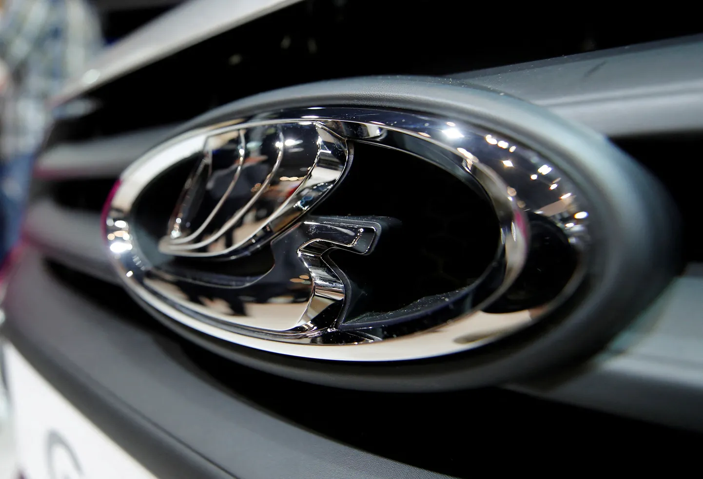 Lada logo.