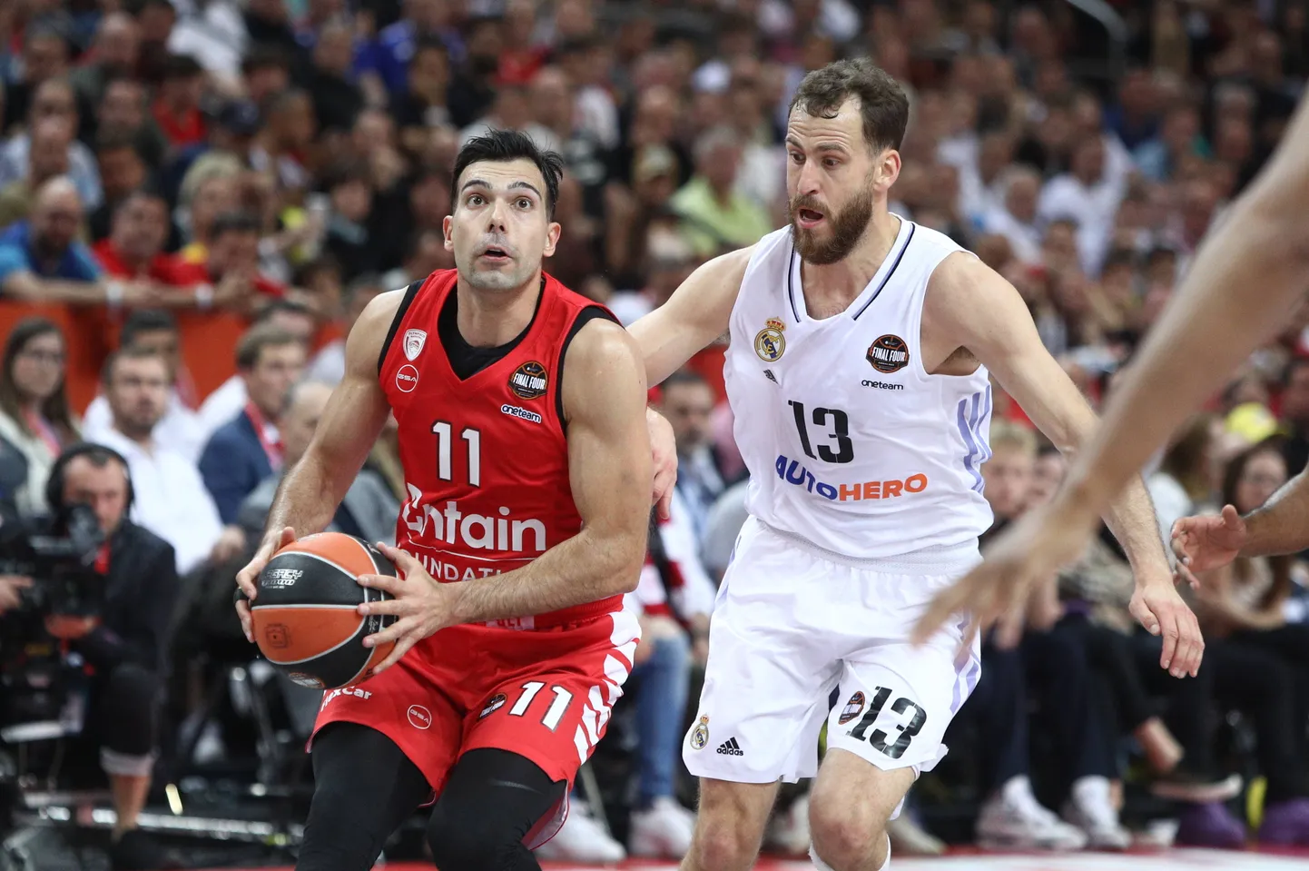 Kostas Sloukas palliga.