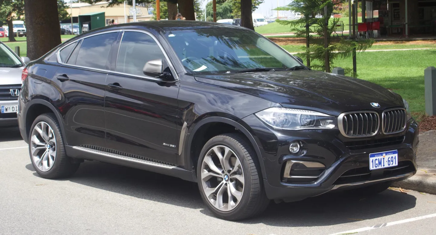 Sõiduauto BMW X6.