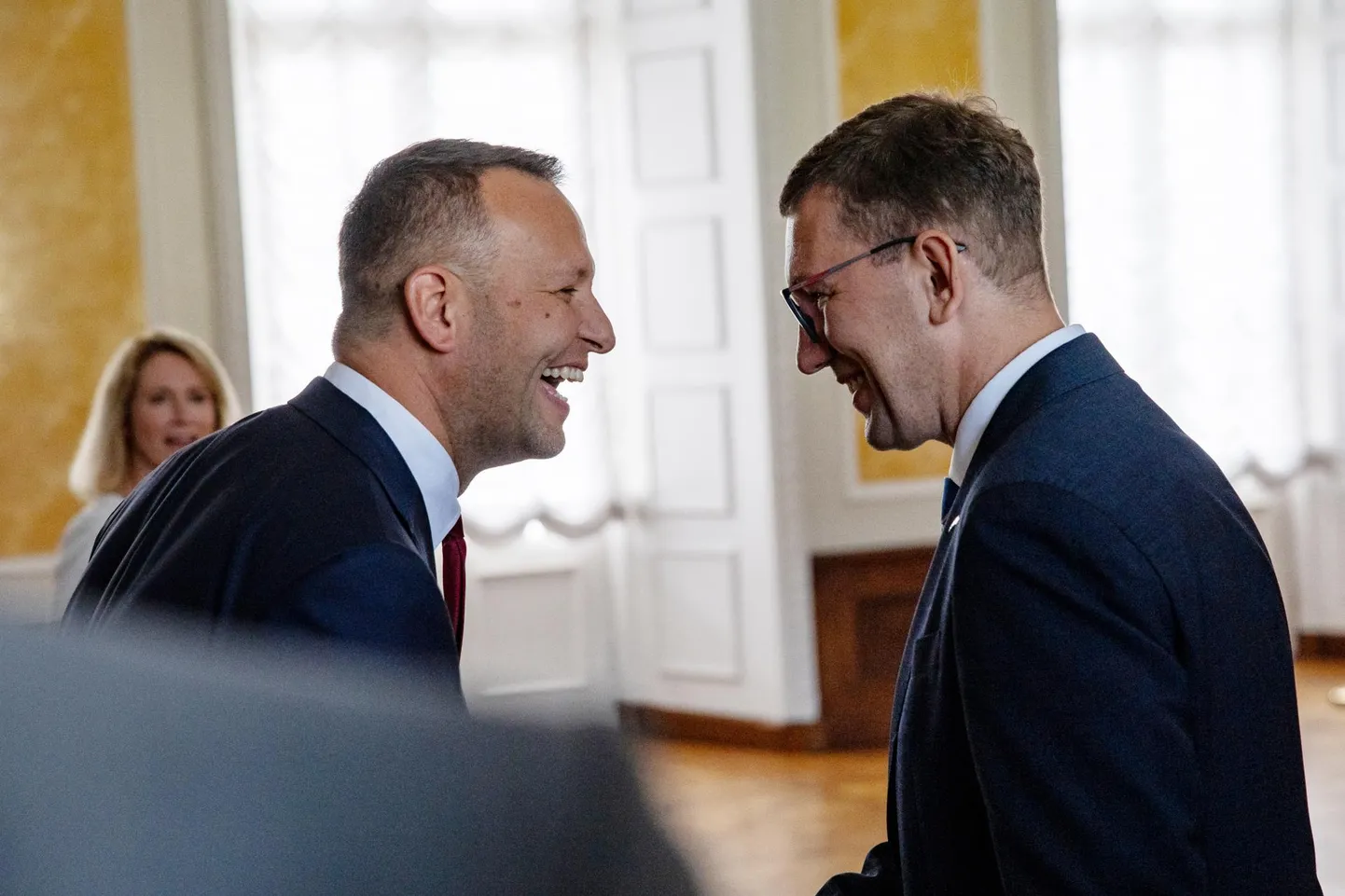 Siseminister Lauri Läänemets (vasakul) ja peaminister Kristen Michal.