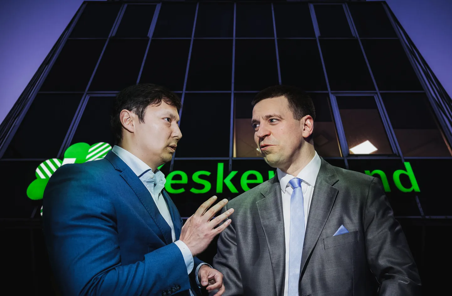 Keskerakondlased Mihhail Kõlvart (vasakul) ja Jüri Ratas.