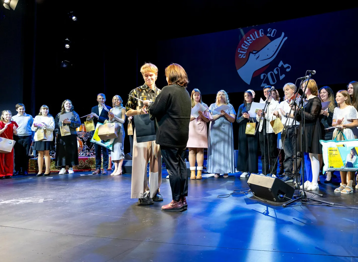 Pärnu linna ja maakonna solistide konkursi Sügisulg grand prix' võitis Hans-Martti Mägar.