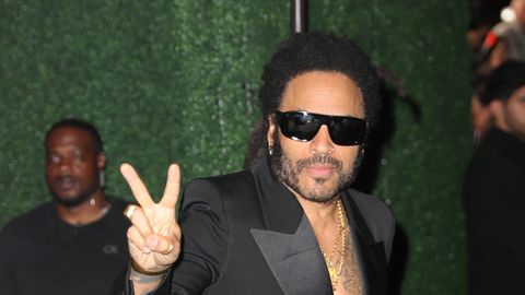 «EKSIS ÄRA JA SISENES VALEST UKSEST?» ⟩ End ukrainlaseks nimetanud Lenny Kravitz esines venelaste erapeol