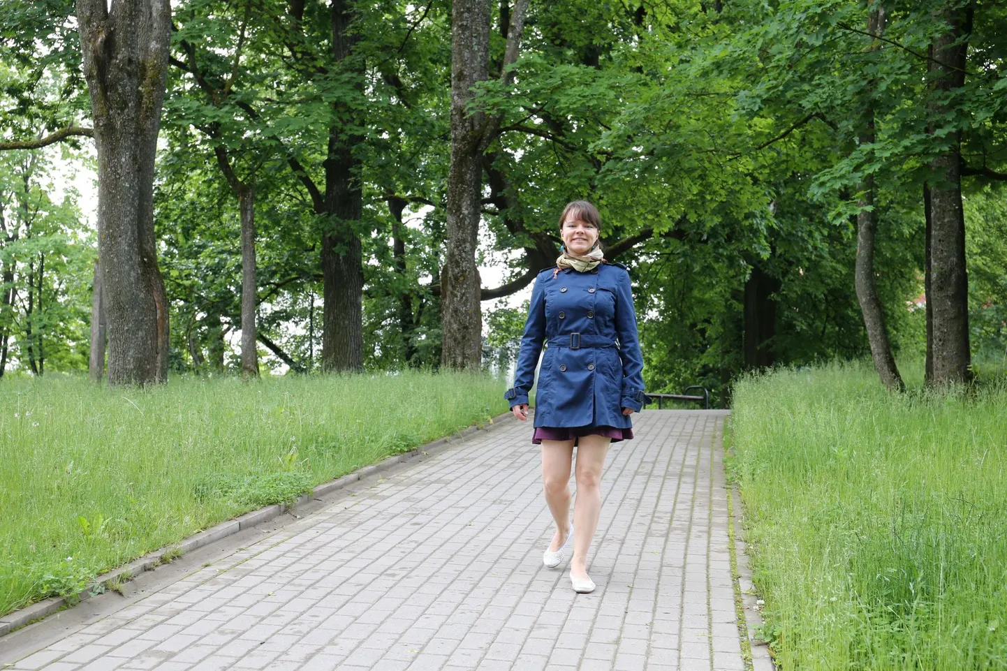 Kirjandusmuuseumis töötab perehuumori uurija Anastasiya Fiadotava. Ta tunnistas, et ilma naljadeta oleks tal olnud oma pere keskel pea võimatu ellu jääda.