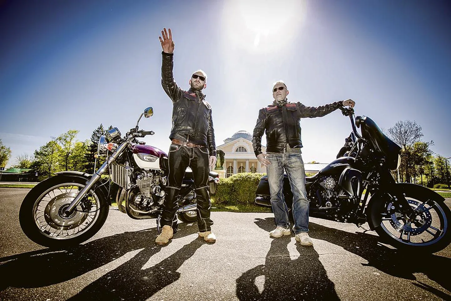 Wildcardsi motoklubi mehed Ranto Lupp (vasakul) ja Gunnar Soone on viimastel aastatel kõvasti vaeva näinud, et motohooaja avapidustused oleksid huvitavad kõigile uudistajatele.