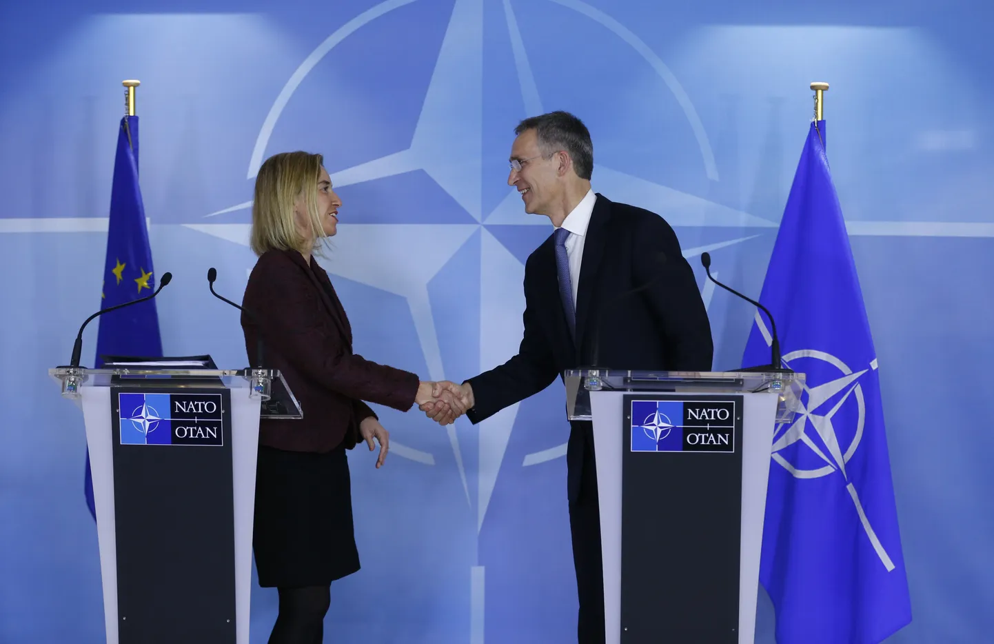 Верховный Представитель ЕС Федерика Могерини и генсек НАТО Йенс Столтенберг.