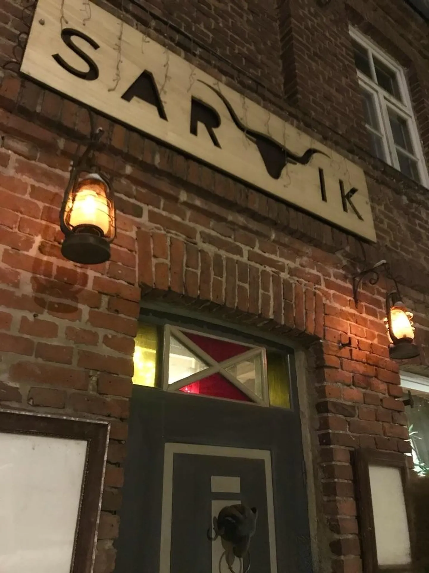 Sarvikule jagas kiidusõnu Falstaff.