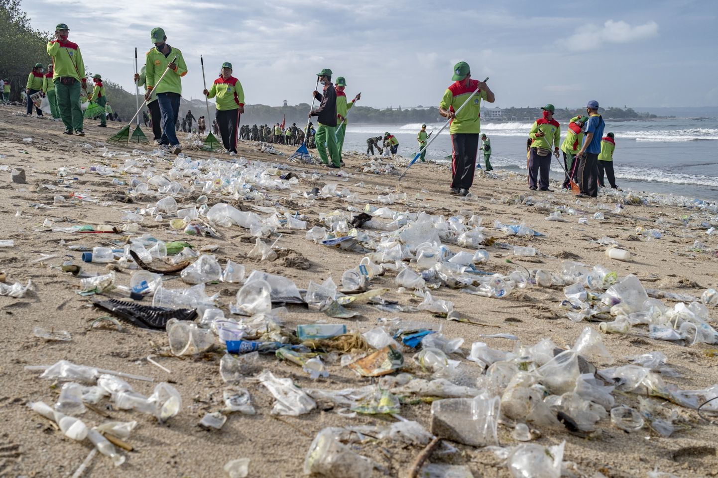 Plastjäätmed Kuta rannal Balil