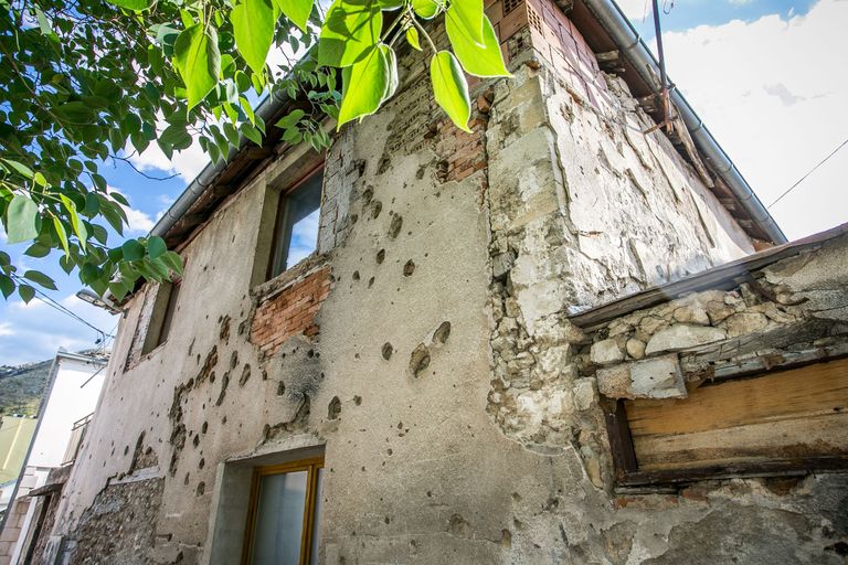 Jugoslaavia kodusõjas räsida saanud maja Bosnia ja Hertsegoviina linnas Mostar.