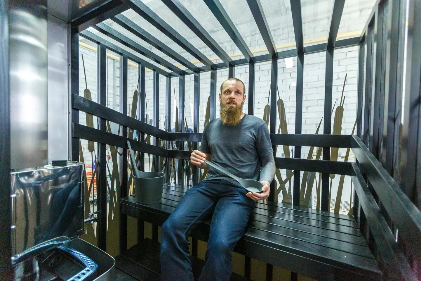 «Tahtsin endale teha suure sauna, aga välja kukkus hoopis väike ja läbipaistev,» ütleb mobiilse GoSauna autor Tõnis Org.
