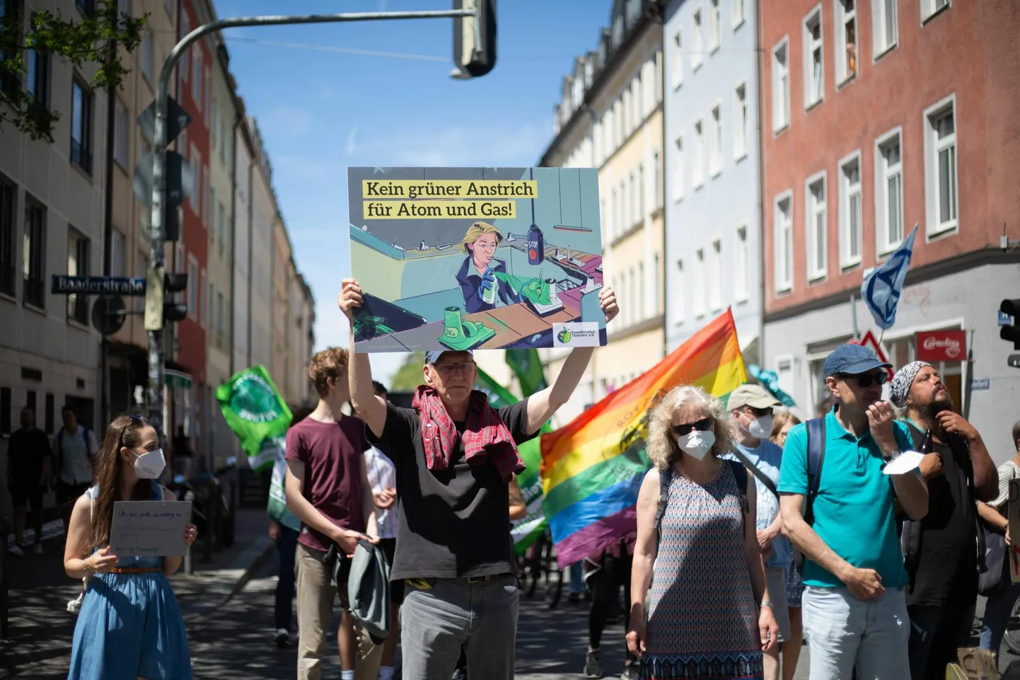 Meeleavaldus tuumaenergia ja maagaasi kuulutamise vastu roheenergiaks, Münchenis 21. mail 2022 (osalejaid ca 60).