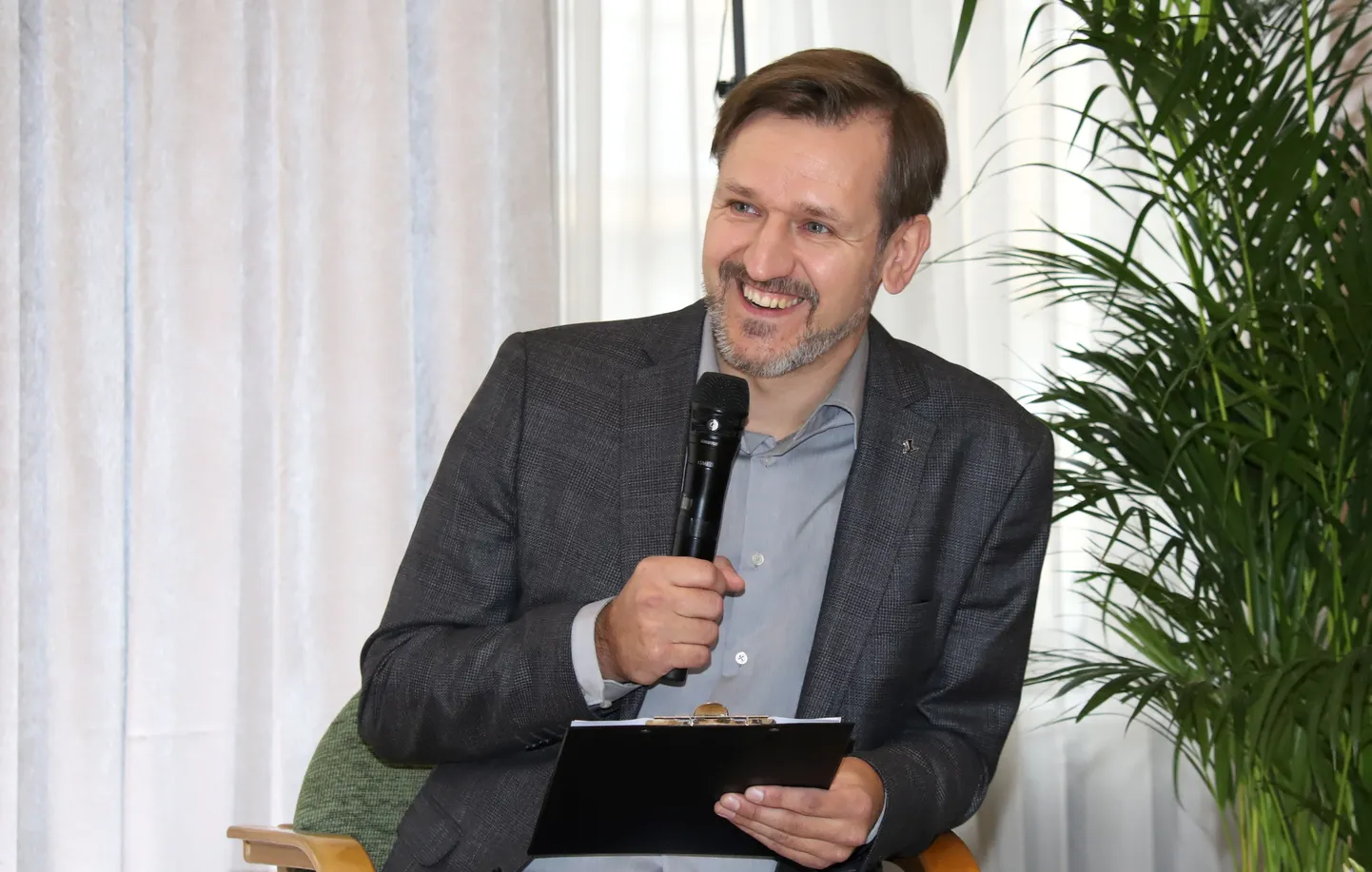 Tālis Eipurs