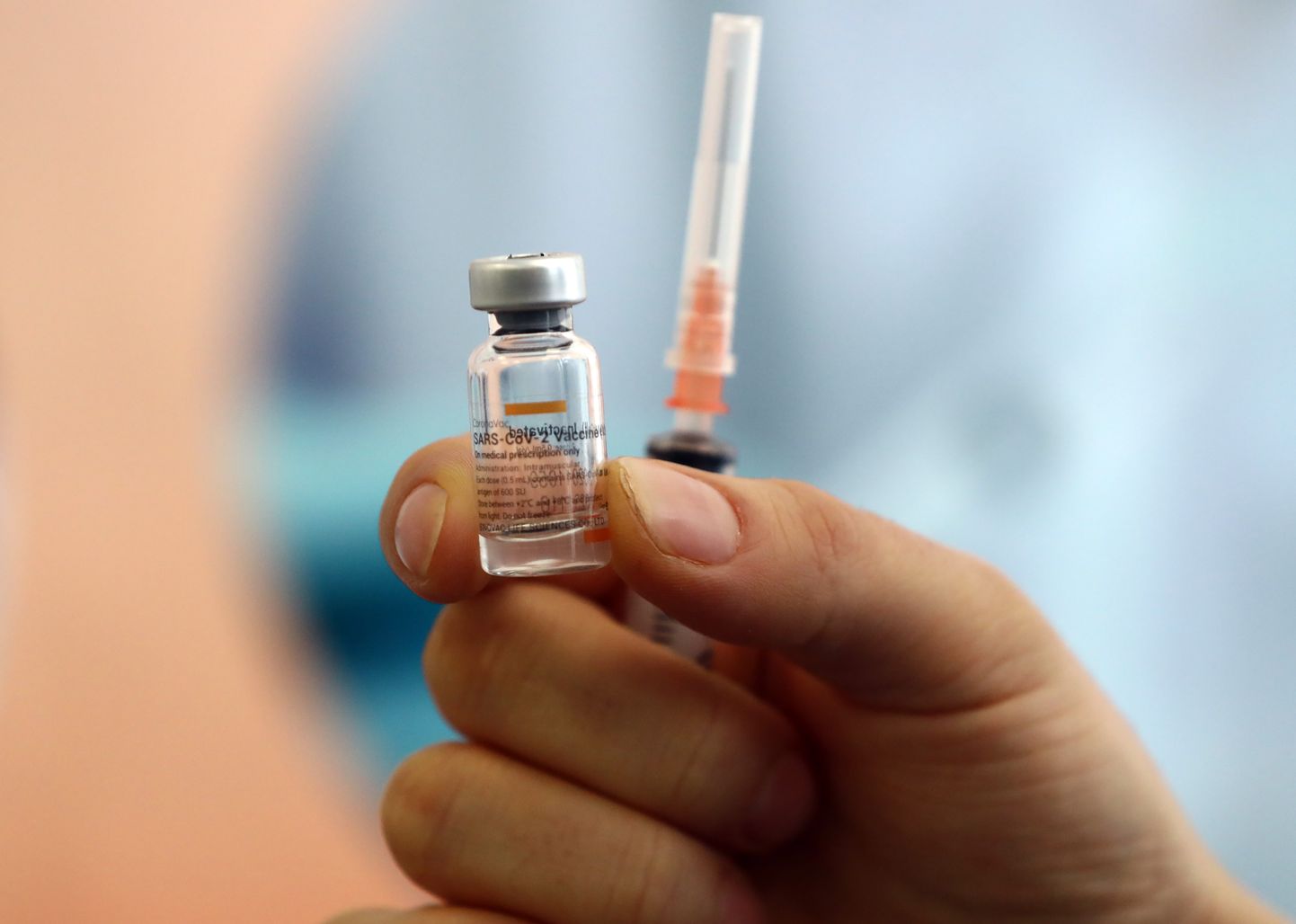 CoronaVac jab vaktsiin on töötatud välja Hiina Sinovac poolt Jaanuari keskpaigas.