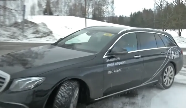 Mati Alaver ja tema Mercedes täna Otepääl