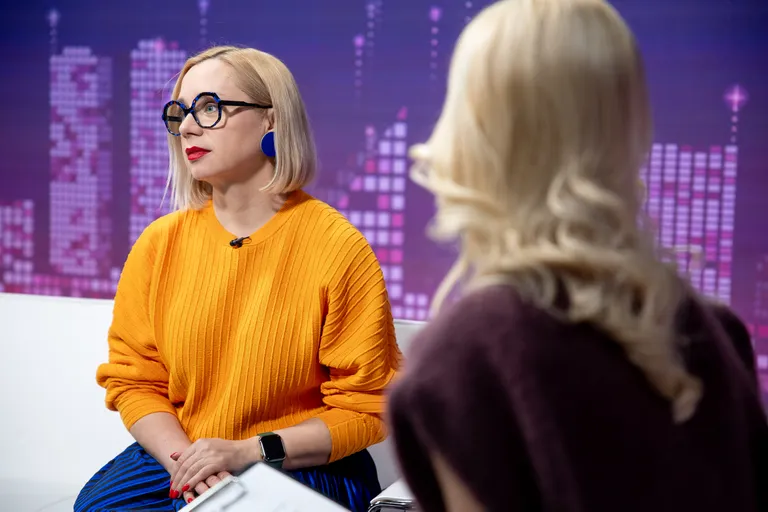Елена Соломина: слушать и смотреть себя в записи очень полезно - так можно понять, над чем стоит поработать.