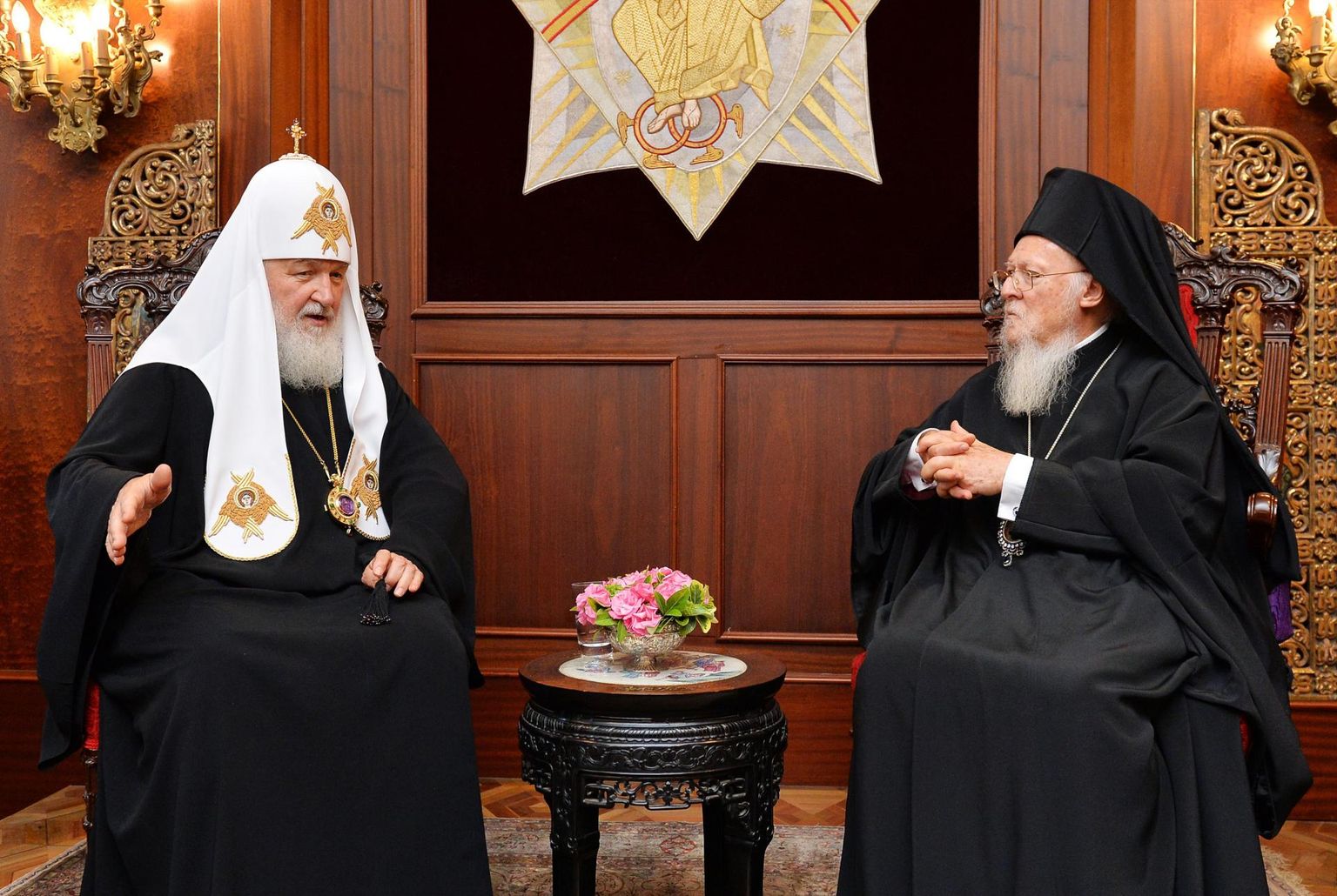 31. august 2018. Patriarhid omavahel: Moskva ja kogu Venemaa patriarh Kirill ja Konstantinoopoli patriarh Bartholomeos.