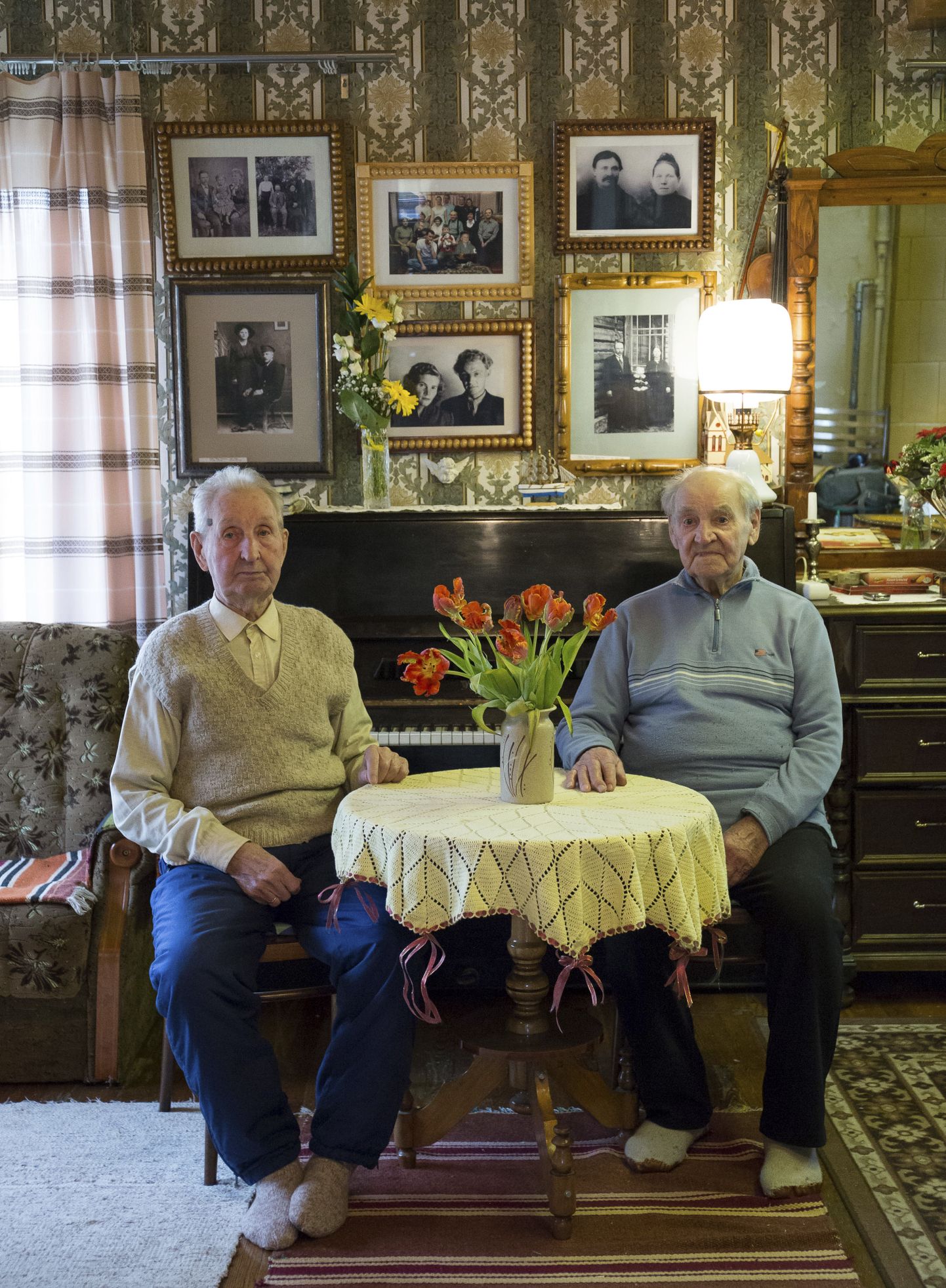 Kaksikud Harri (vasakul) ja Ilmar Kallip mõned päevad peale 90 aasta juubelit.
