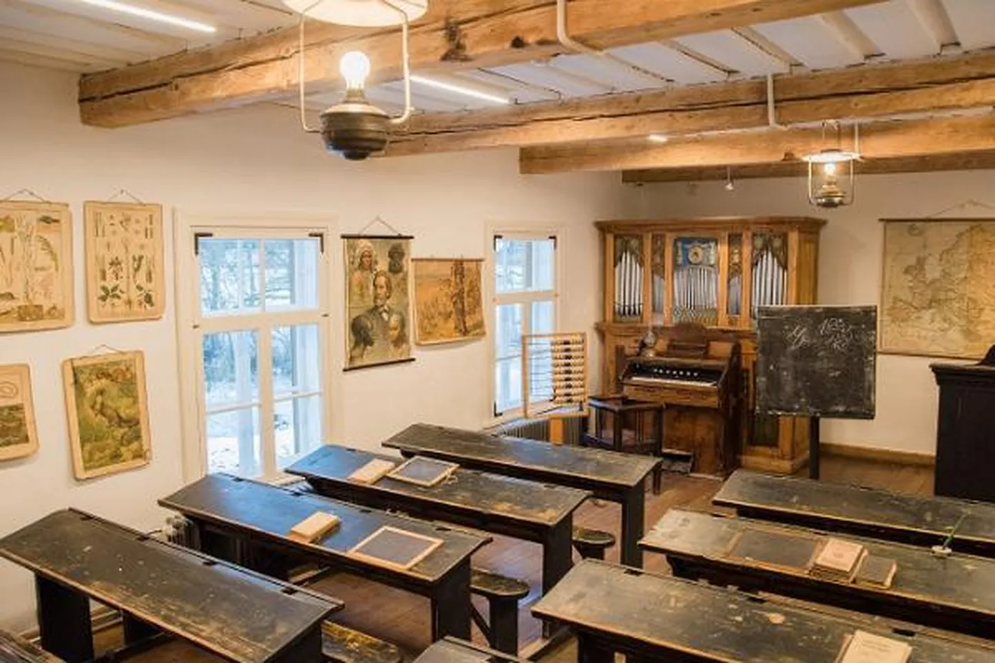 Kihelkonnakoolimuuseum