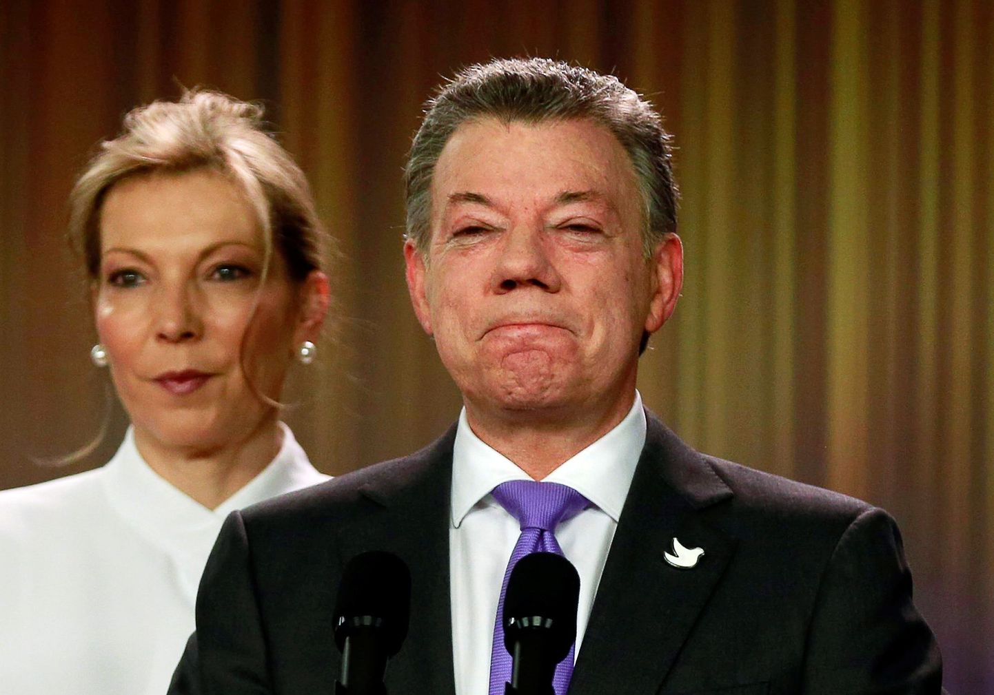 Colombia president Juan Manuel Santos koos abikaasaga pärast Nobeli rahupreemia võitmist.