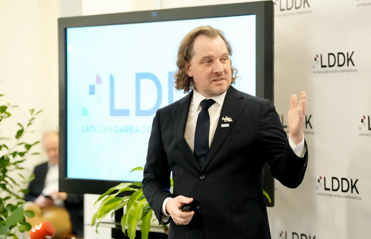 Latvijas Darba devēju konfederācijas (LDDK) prezidents Andris Bite piedalās LDDK rīkotajā pasākumā, kurā iepazīstina ar jaunā zīmola stāstu un LDDK biedru - Latvijas lielāko darba devēju izvirzītajām prioritātēm 2024. gadam.