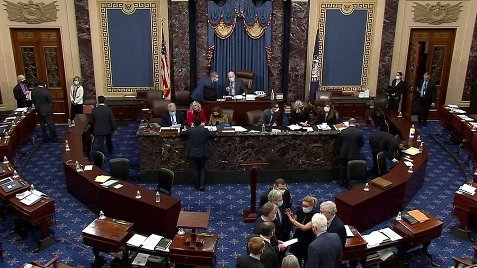 Зал заседаний Сената во время суда по делу об импичменте Трампа 13 февраля 2021 года