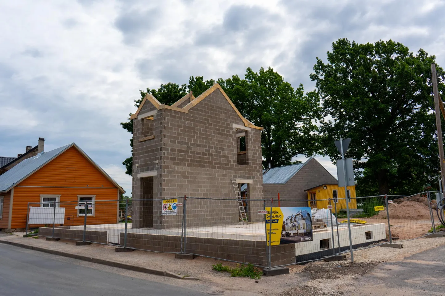 Tartu tänav 84 maja plaanitakse valmis saada aasta lõpuks.