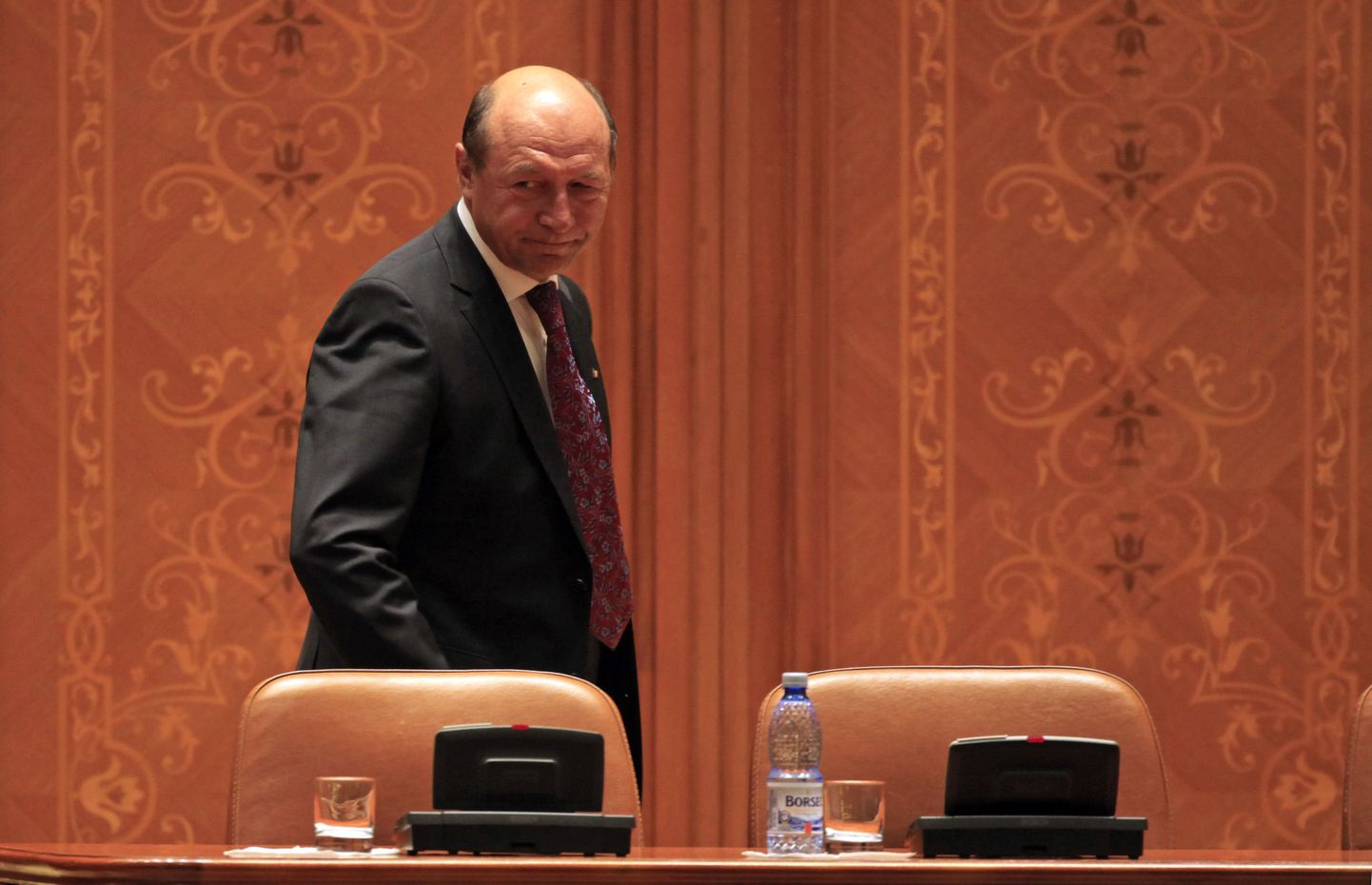 Rumeenia president Traian Basescu parlamendis.