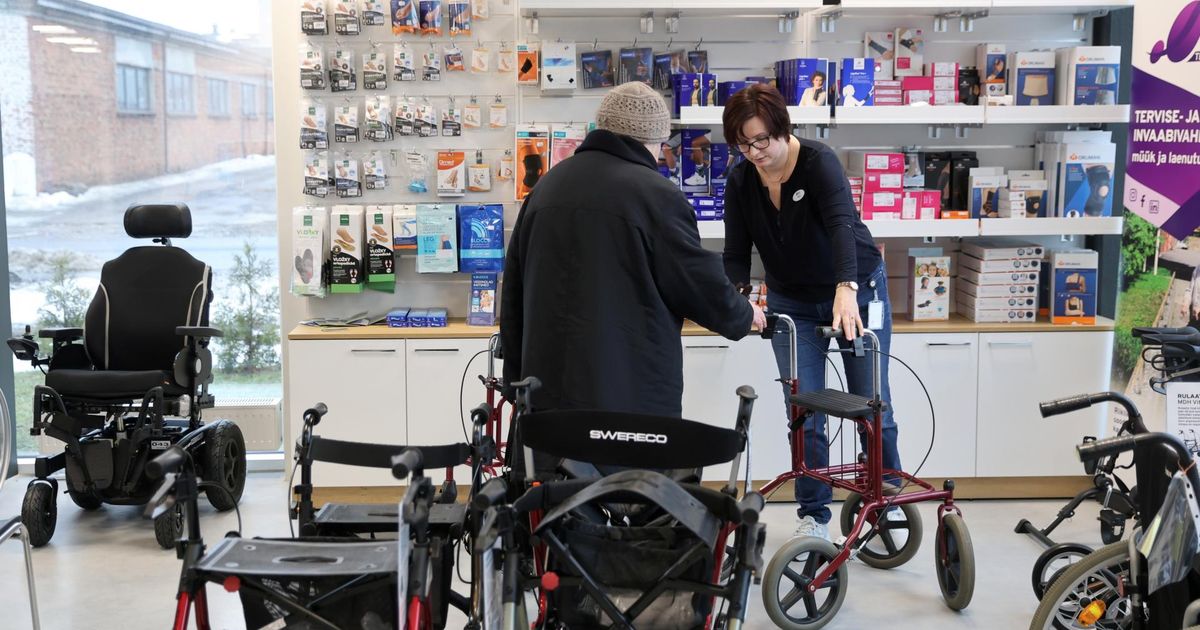 Galerii ⟩ Karlovas äsja uksed avanud hoonesse viib tee siis, kui keha vajab abi ja tervis tuge