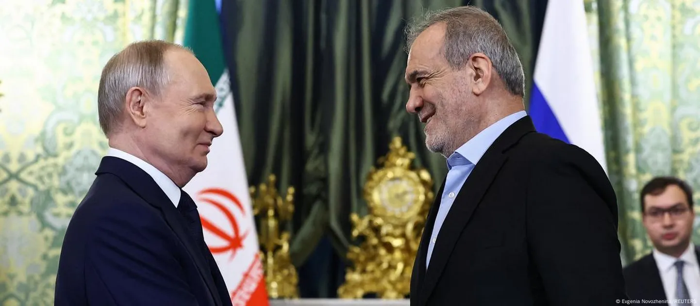 Президенты России и Ирана Владимир Путин и Масуд Пезешкиан на встрече в Москве, 17 января