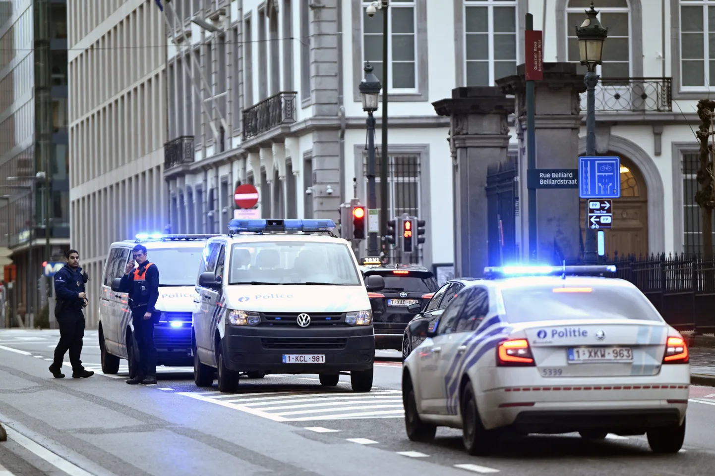 Belgia politsei 6. jaanuaril peaministri büroo juures pärast noaga vehkinud mehe vahistamist.