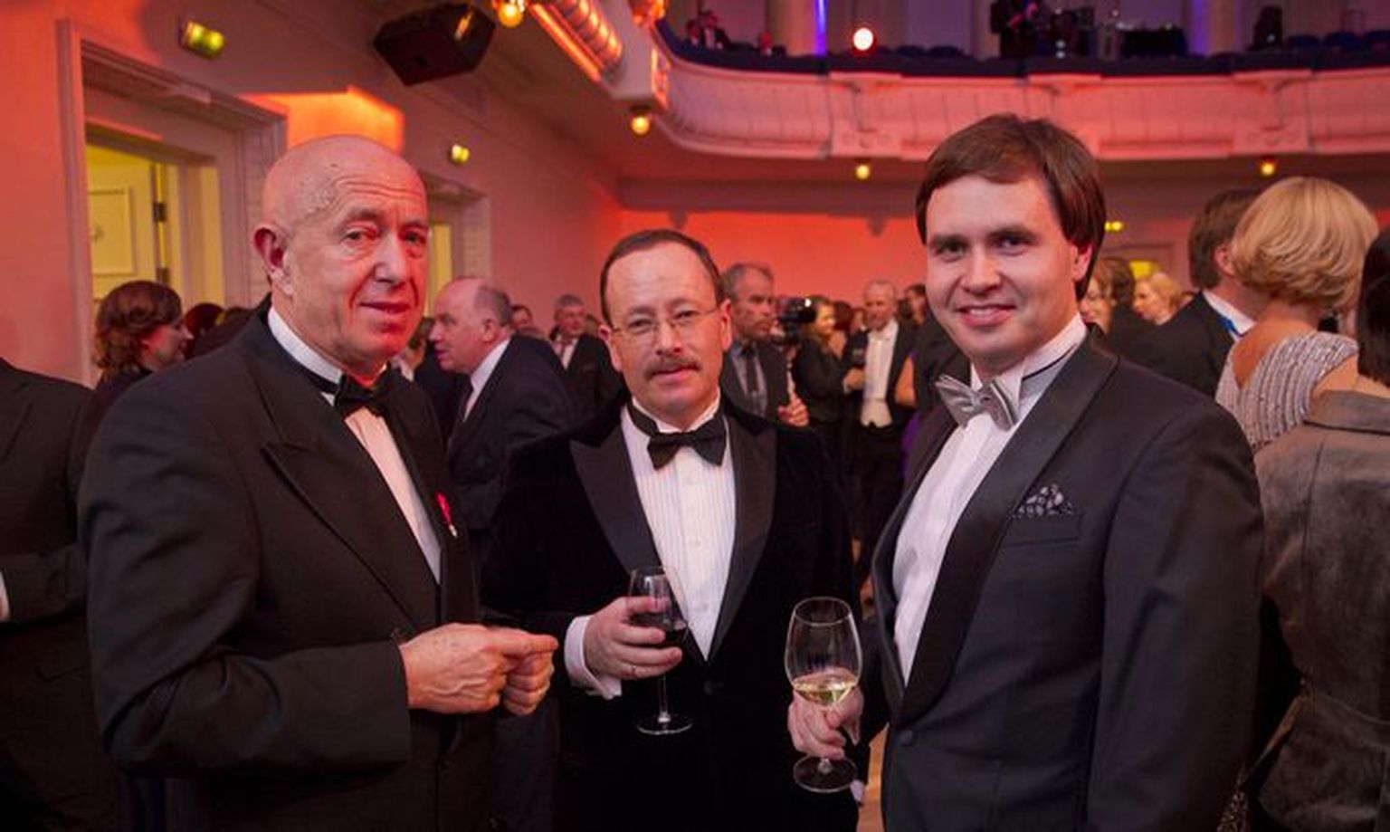 Федор (слева), Игорь и Марк Берманы на президентском приеме по случаю годовщины республики.