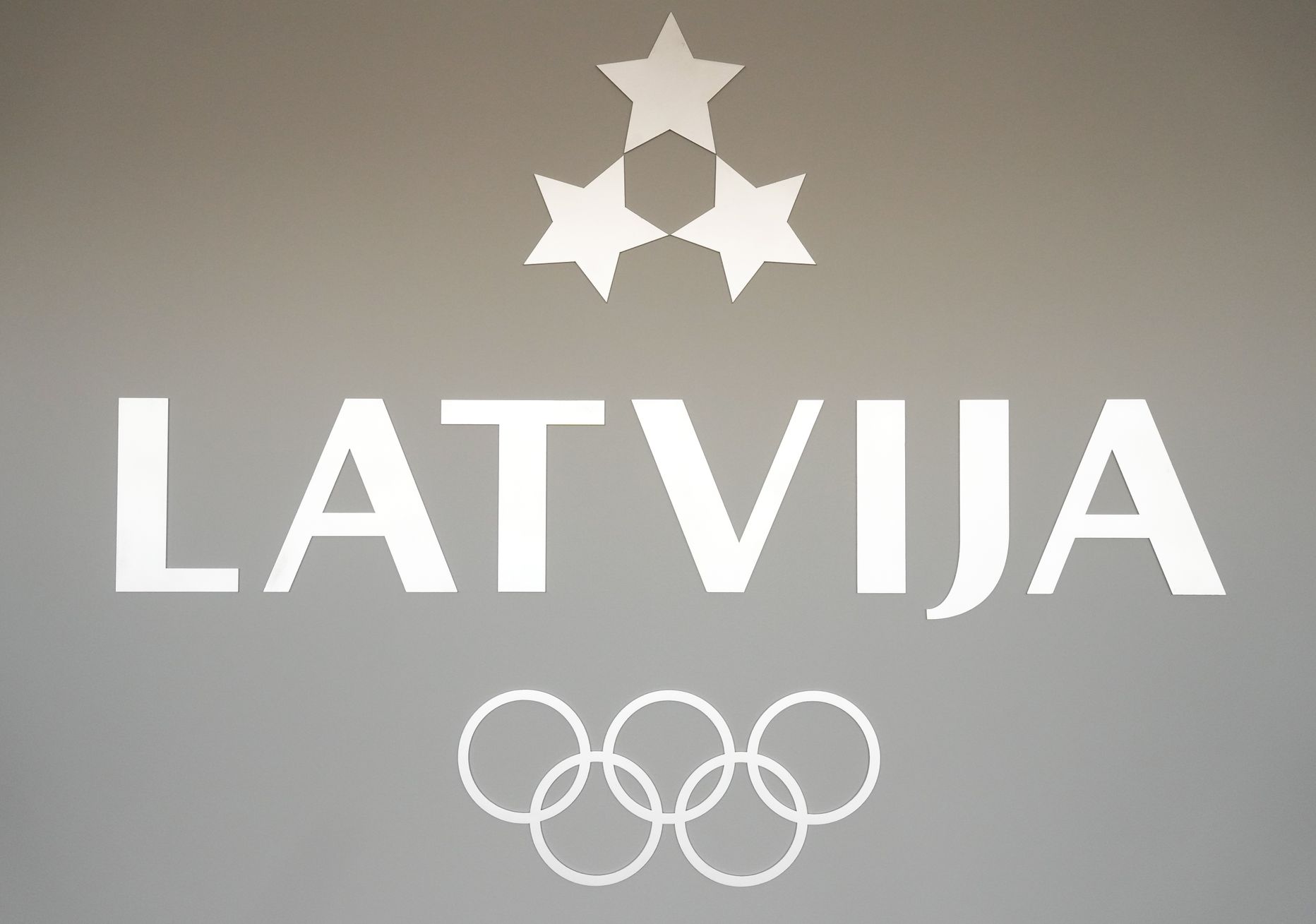 Latvijas Olimpiskās komitejas simboli.
