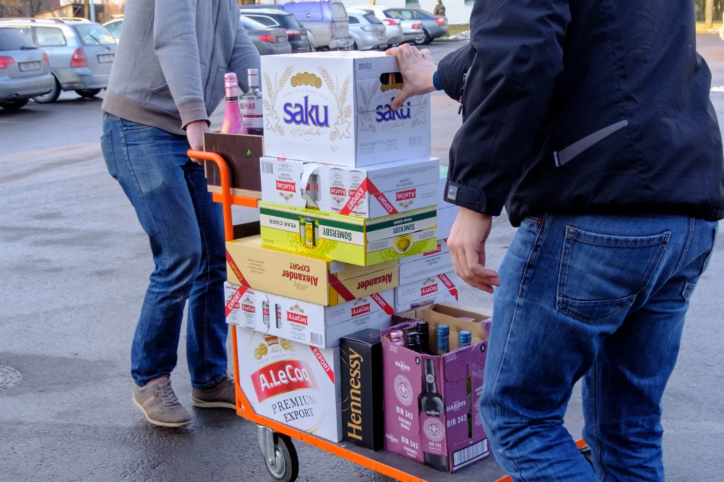 Super Alko alkopood Eesti-Läti piiril