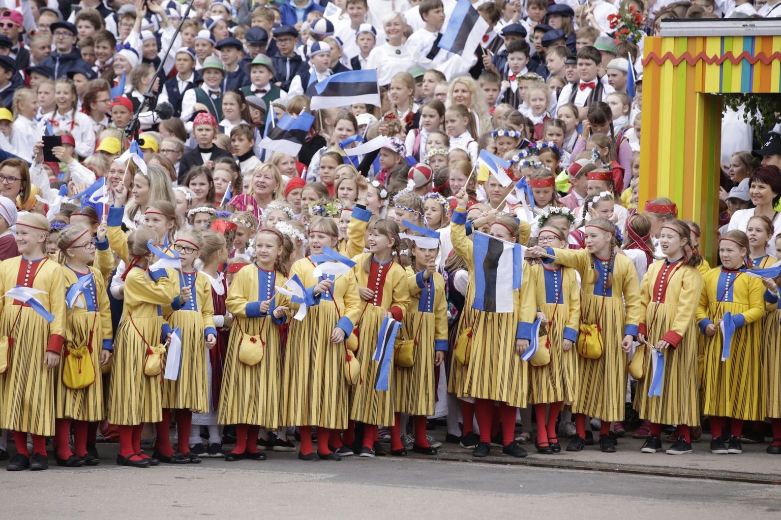Noorte XII laulupidu Tallinna Lauluväljakul