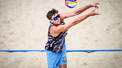 Pļaviņš/Fokerots zaudē pasaules čempionāta "play-off" pirmajā kārtā