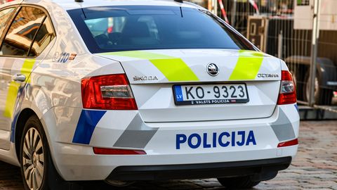 Diennakts laikā Latvijā reģistrēti 120 ceļu satiksmes negadījumi