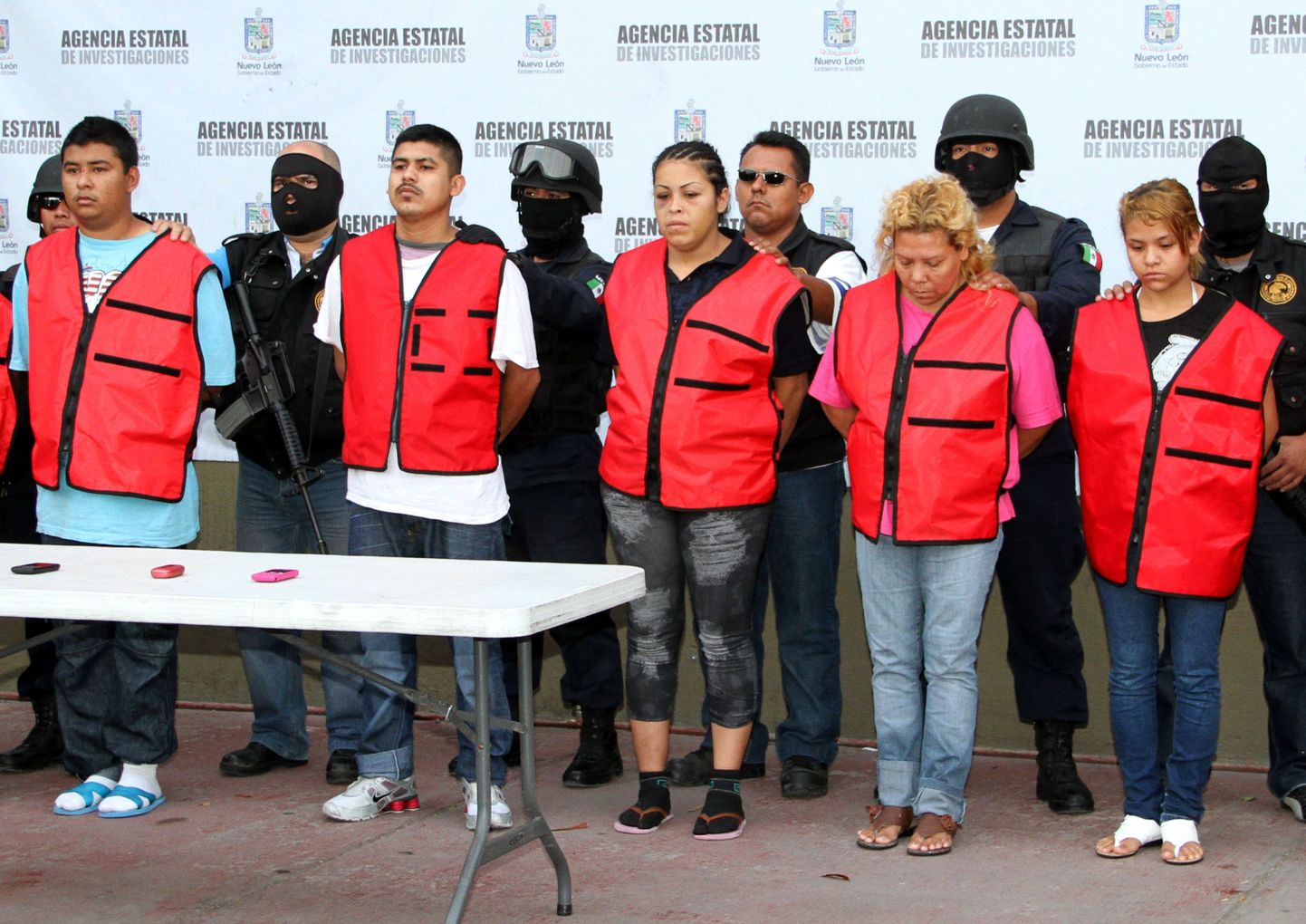 Narkogängide juhtide arreteerimine Mehhikos. Arreteeritute seas on ka naisgängijuhte