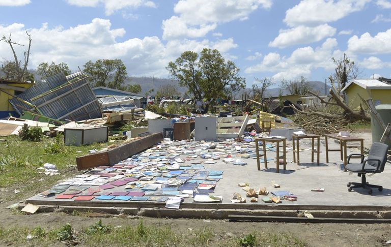 Viienda kategooria orkaaniks paisunud troopilise tsükloni Pami hävitustöö Vanuatu pealinnas Port Vilas 2015. aastal.