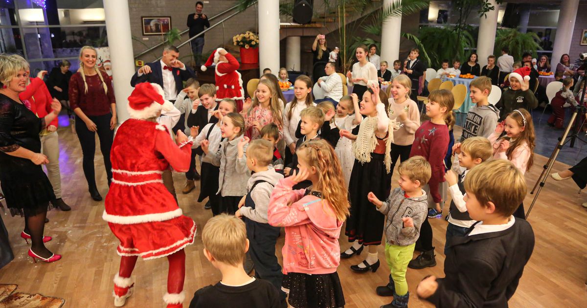 Galerii: Valga valla lasterikkad pidasid jõulupidu