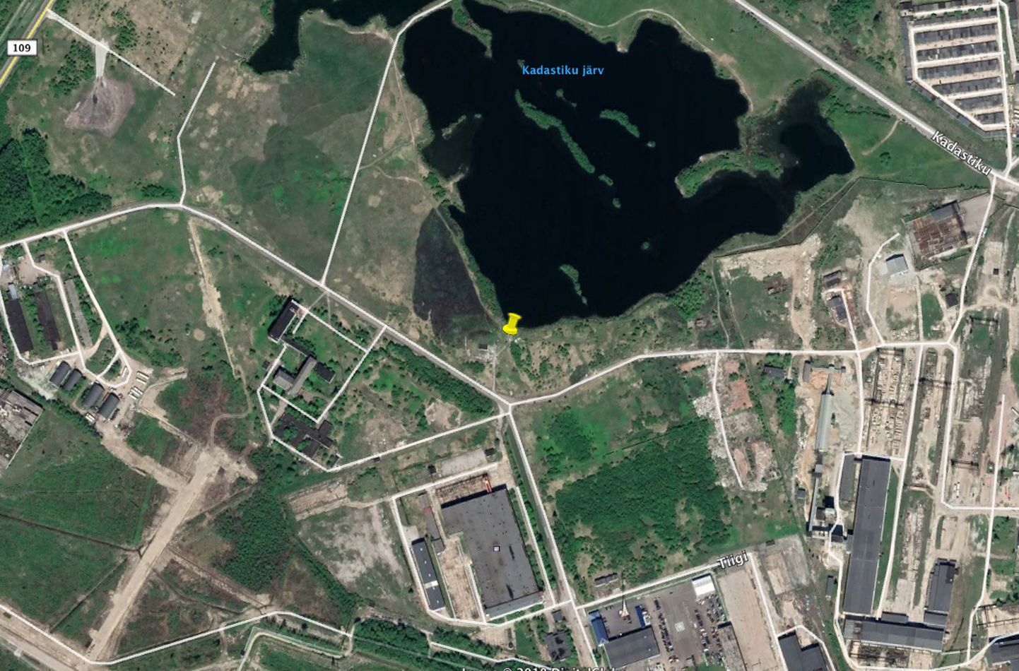 План Нарвы с местоположением свалки у берега искусственного озера Кадастику.