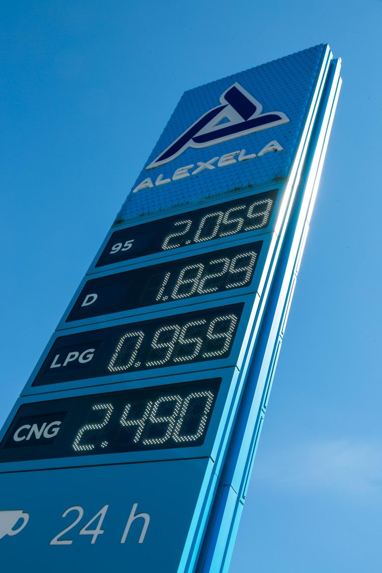 Цены на моторное топливо 18 мая на заправке Alexela в Выру.