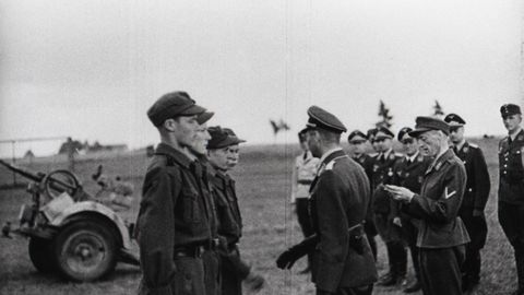 SAATUSEAASTA 1944 ⟩ Viimased sakslaste mobilisatsioonid 1944. aasta augustis