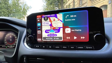 Palīgs vai līdzvainīgais? Kāpēc Eiropā autovadītājus soda par 
