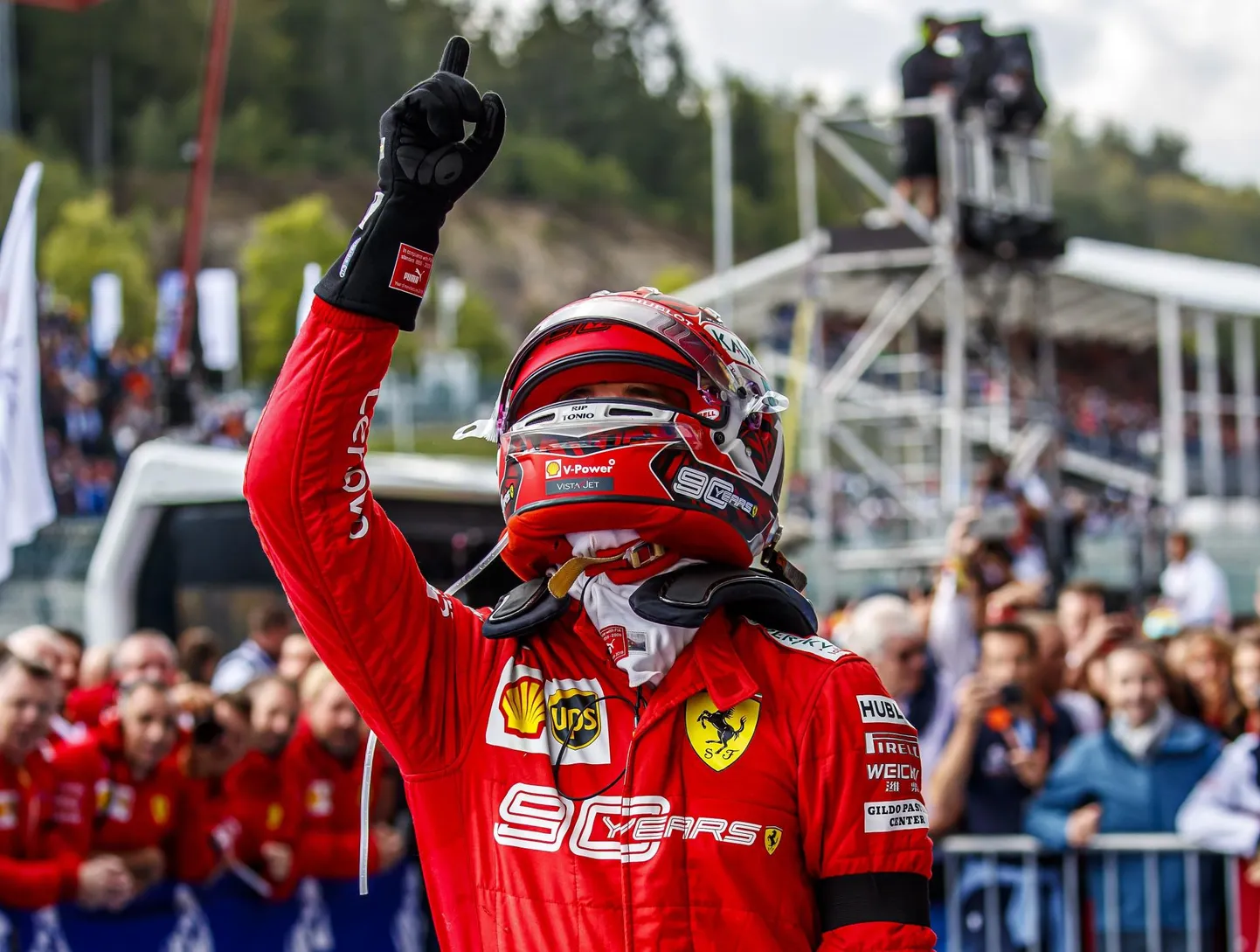 Belgias triumfeerinud Charles Leclerc tõi Ferrarile hooaja esimese etapivõidu, mille ta pühendas hukkunud Anthoine Hubertile.